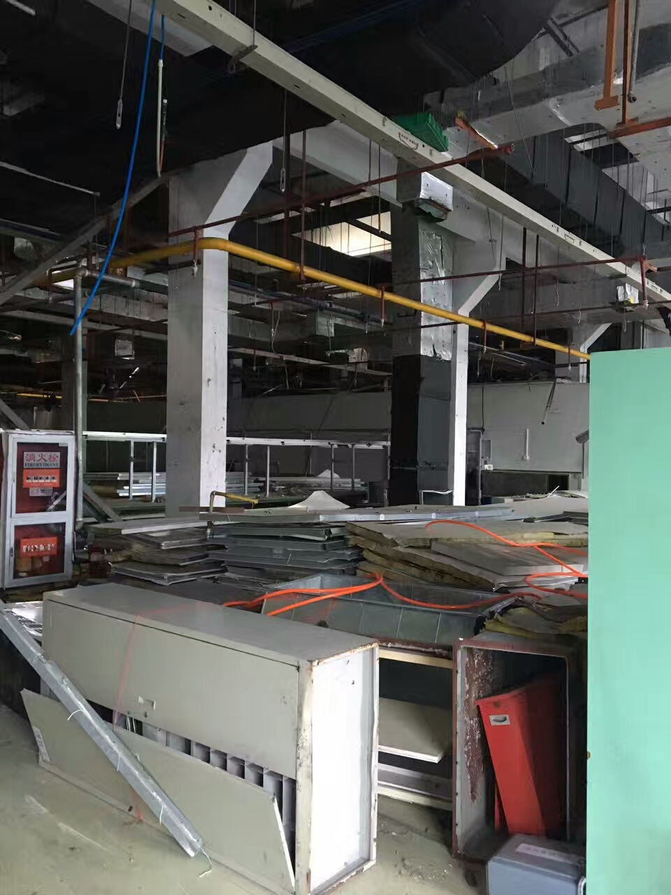 张家港二手设备回收中心到昆宝利物资回收公司_旧货回收栏目.