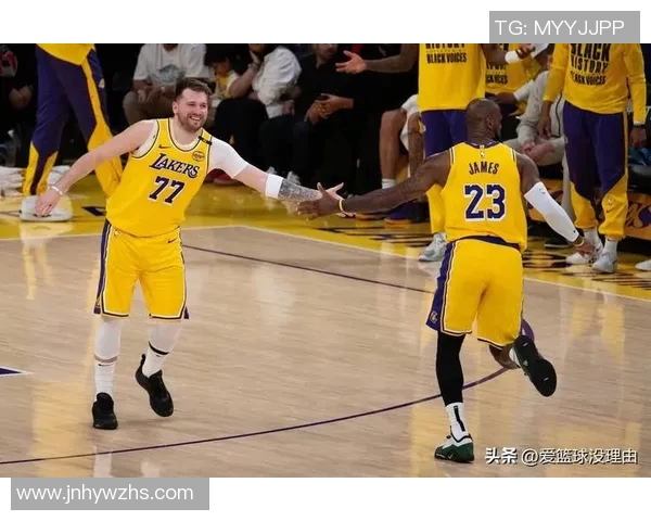 詹姆斯全能表现助湖人轻取爵士东契奇首秀贡献14分展现潜力