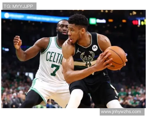 稳定输出难救主!普理查德16中8拿到21分10板4助 拼下3前场板 稳定输出难救主!普理查德16中8拿到21分10板4助 拼下3前场板