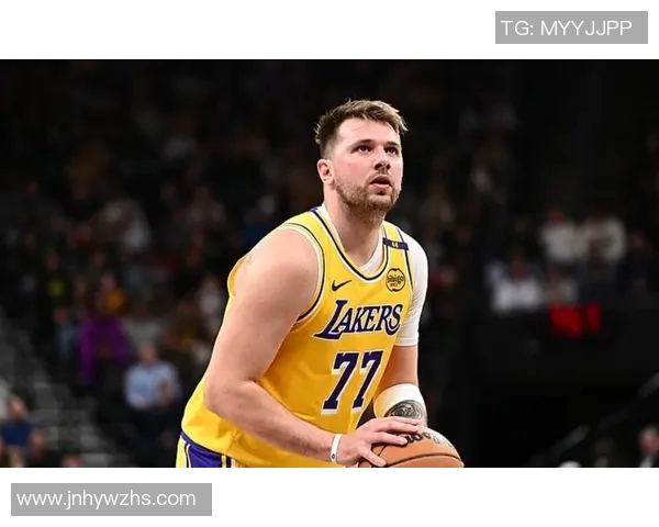 马尔卡宁32分詹姆斯18+6 爵士终结湖人6连胜